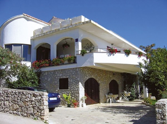 Apartmán - dobře vybavené apartmány u pláže - Krk
